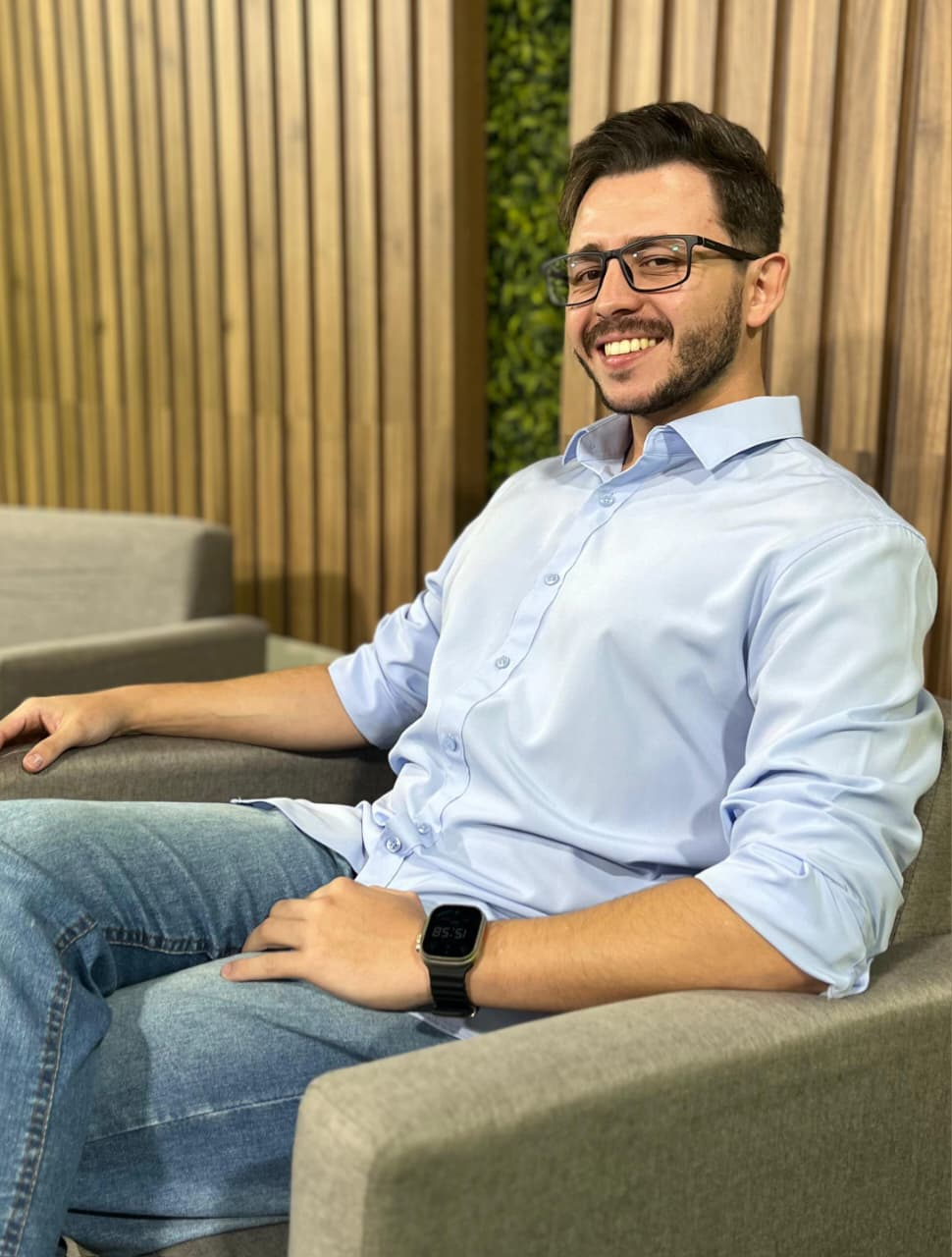 Vinícius Luz, neuropsicólogo clínico online — CRP 06/150749